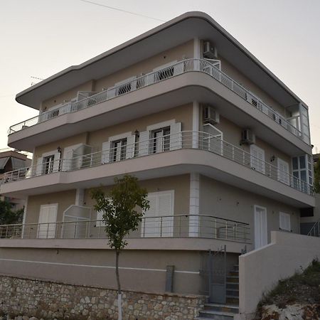 Isabela Apartments Sarande Bagian luar foto