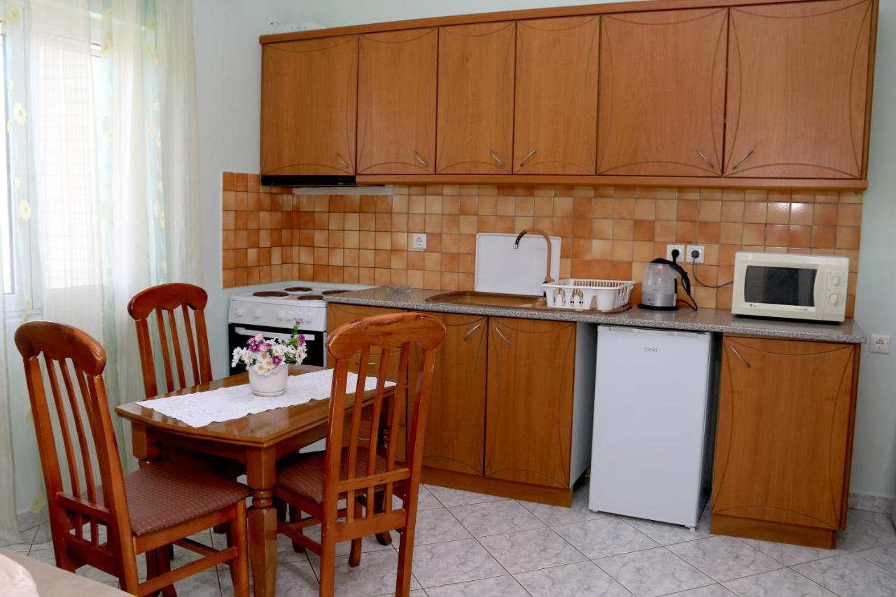 Isabela Apartments Sarande Bagian luar foto