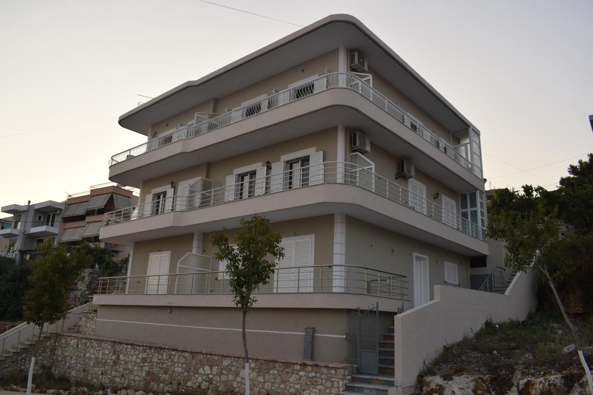 Isabela Apartments Sarande Bagian luar foto