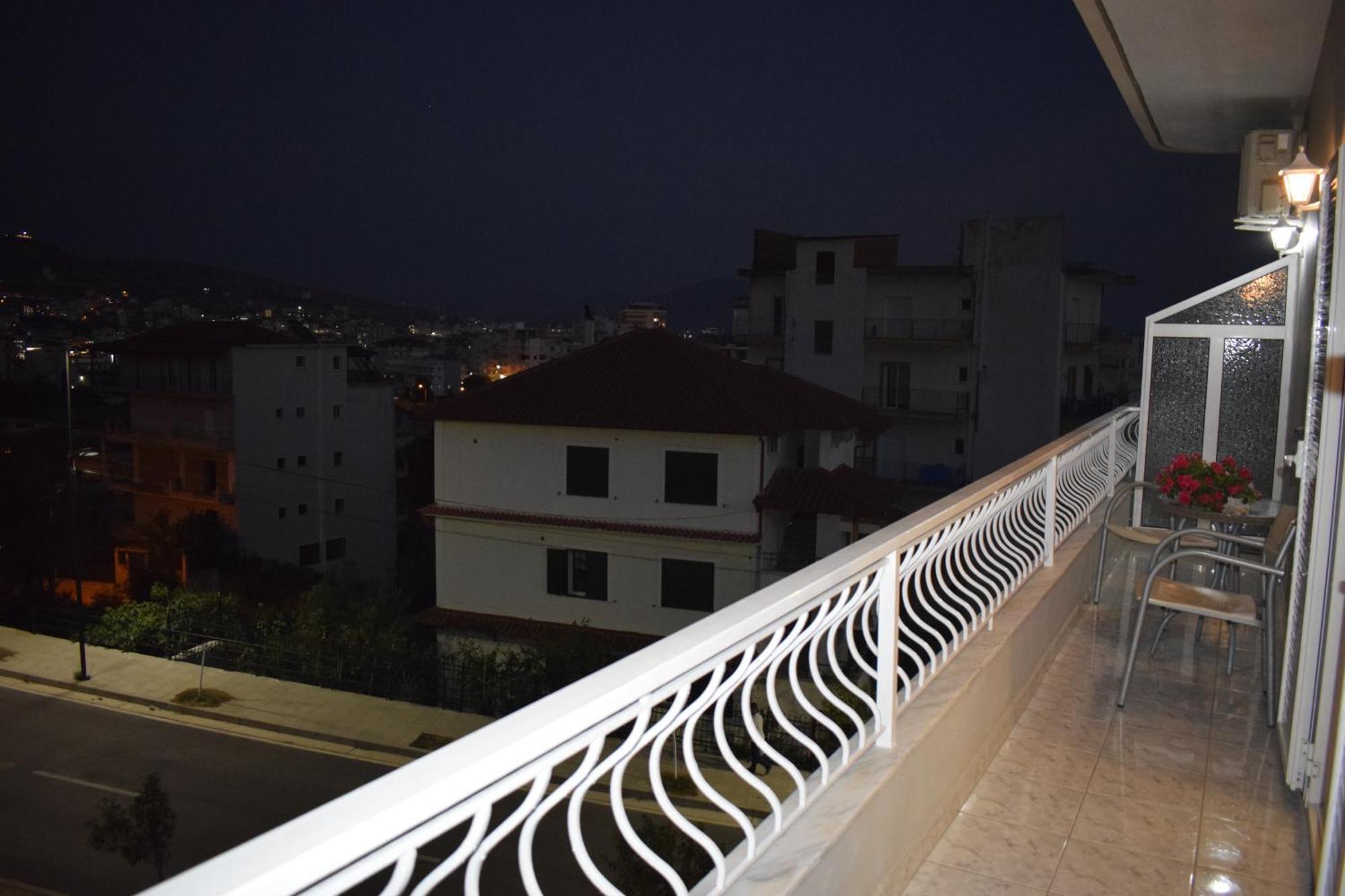 Isabela Apartments Sarande Bagian luar foto